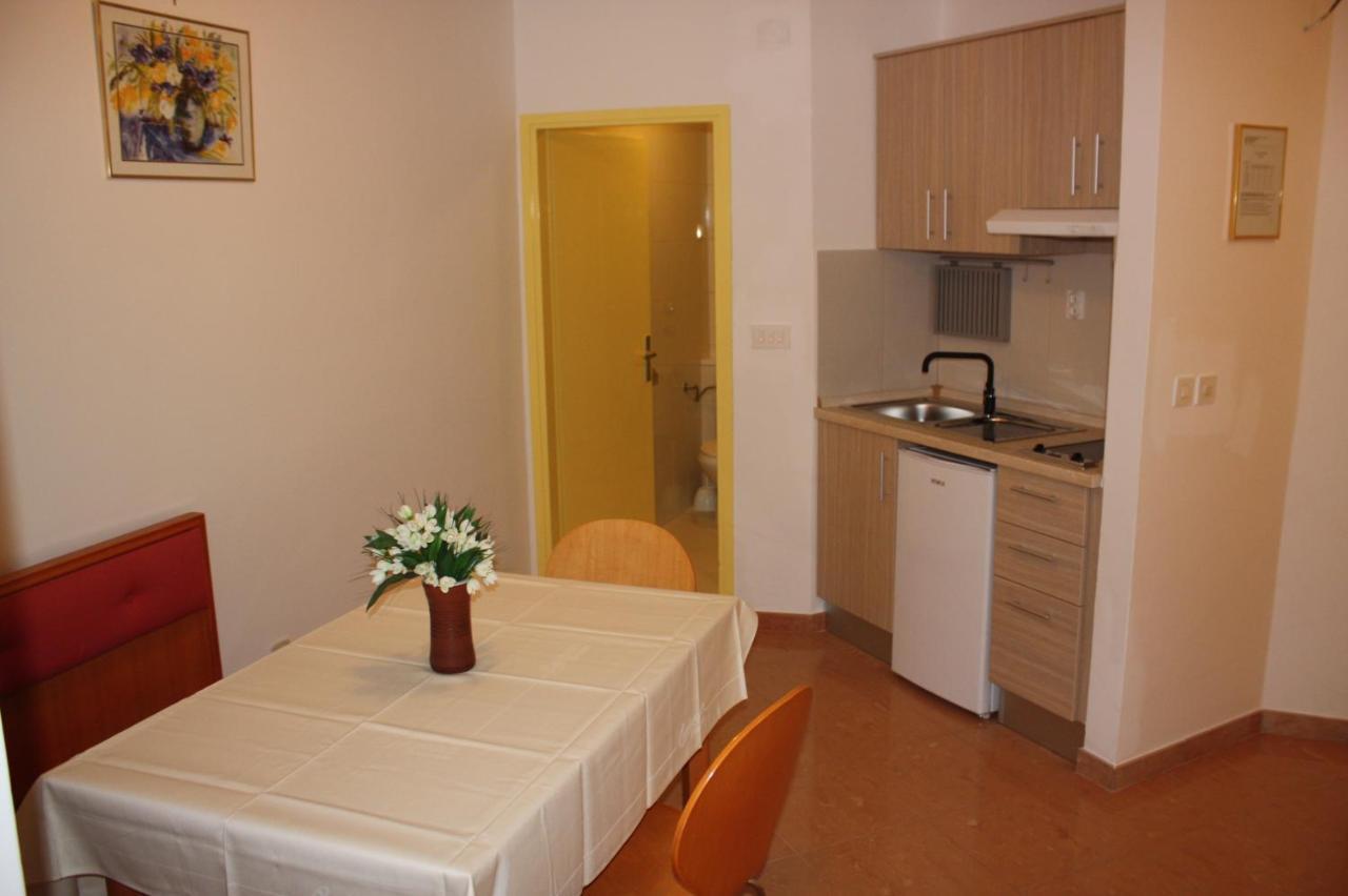 Apartments Tomato Novigrad Istria エクステリア 写真